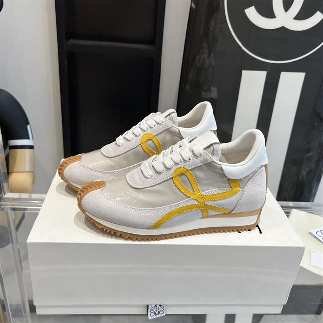 L0ew* Sneaker