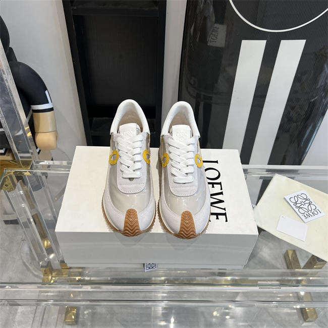 L0ew* Sneaker