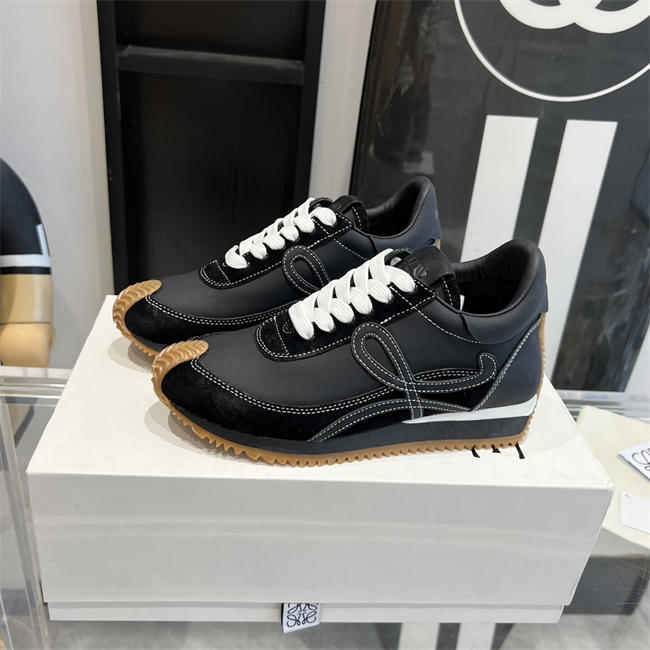 L0ew* Sneaker