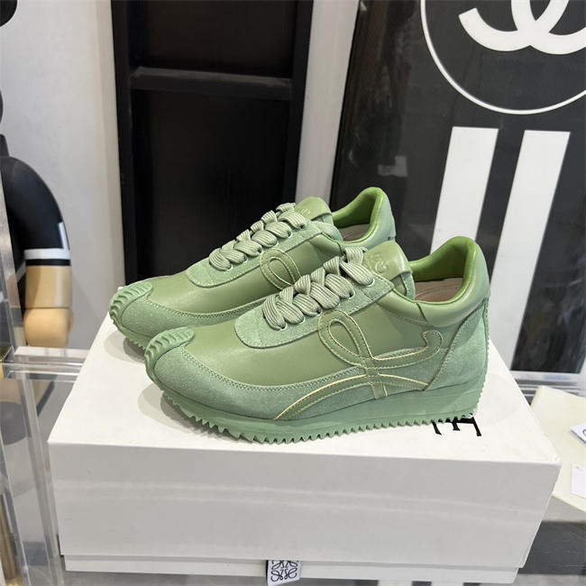 L0ew* Sneaker