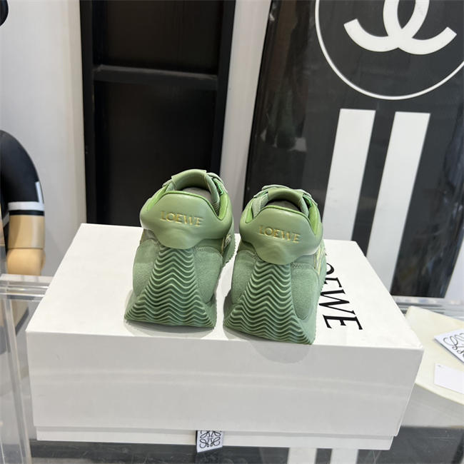 L0ew* Sneaker