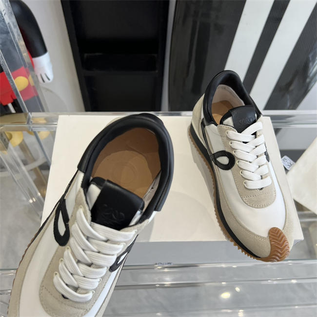 L0ew* Sneaker