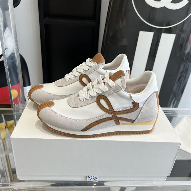 L0ew* Sneaker