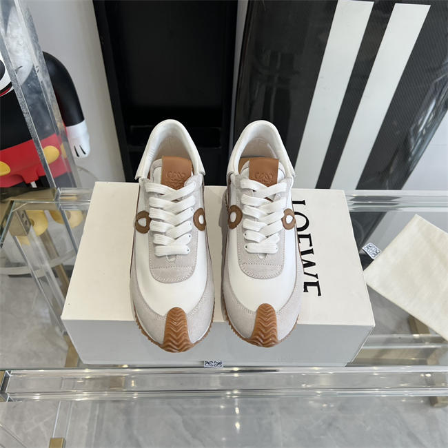 L0ew* Sneaker