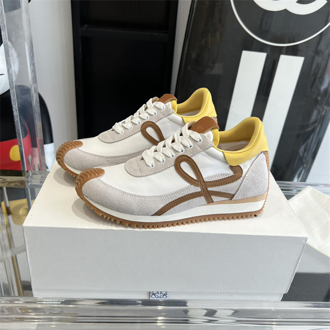 L0ew* Sneaker