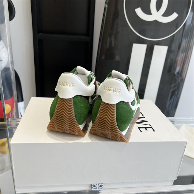 L0ew* Sneaker