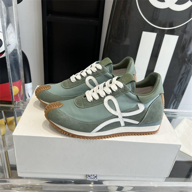 L0ew* Sneaker