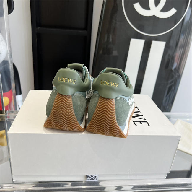 L0ew* Sneaker