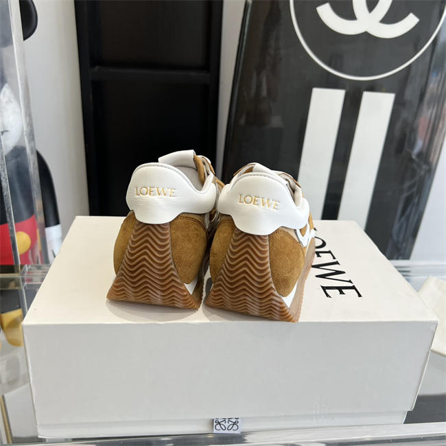 L0ew* Sneaker