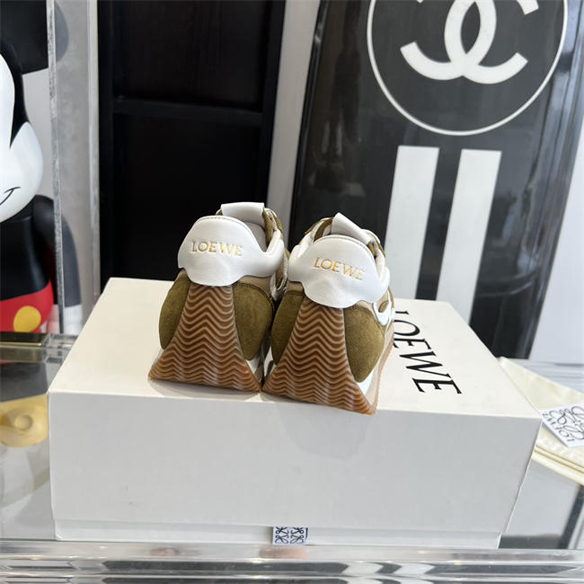 L0ew* Sneaker
