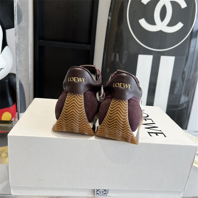 L0ew* Sneaker