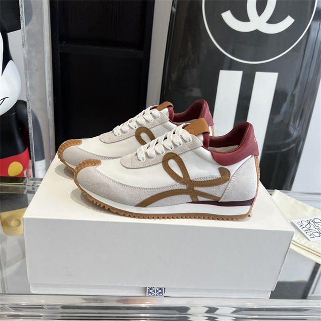 L0ew* Sneaker