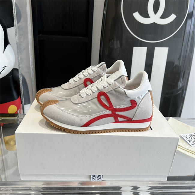 L0ew* Sneaker