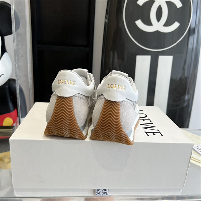 L0ew* Sneaker