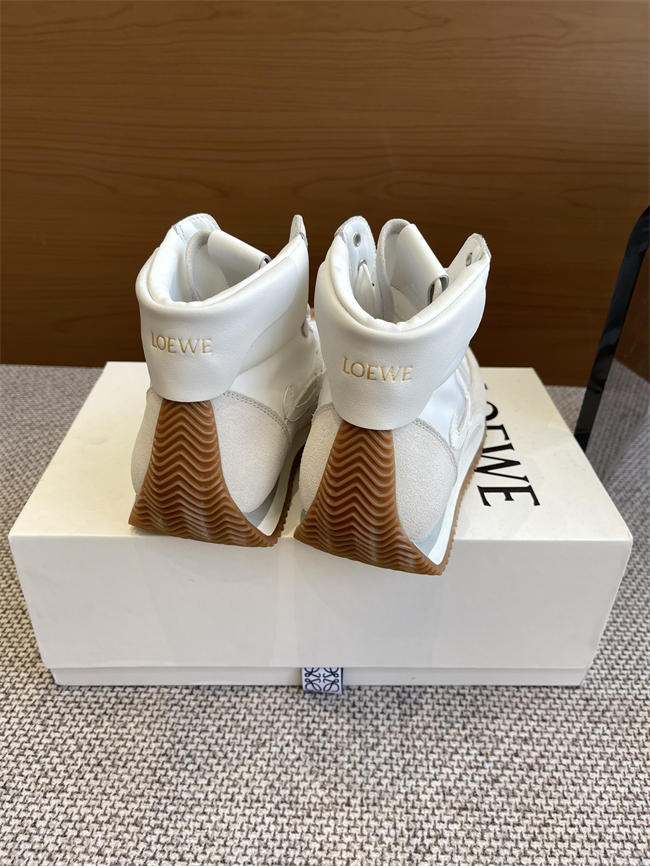 L0ew* Sneaker