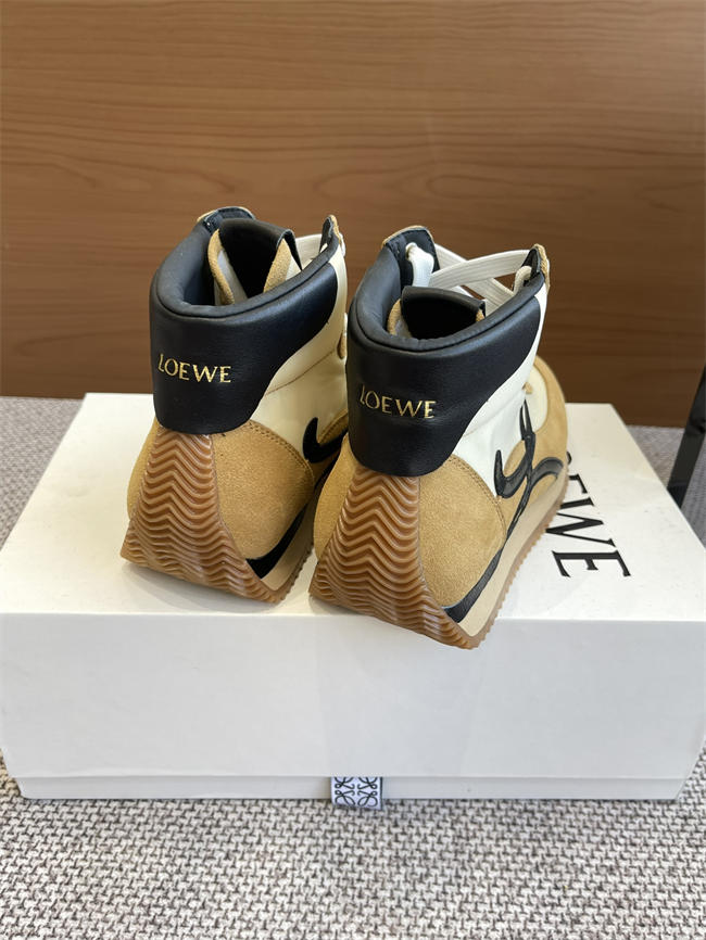 L0ew* Sneaker