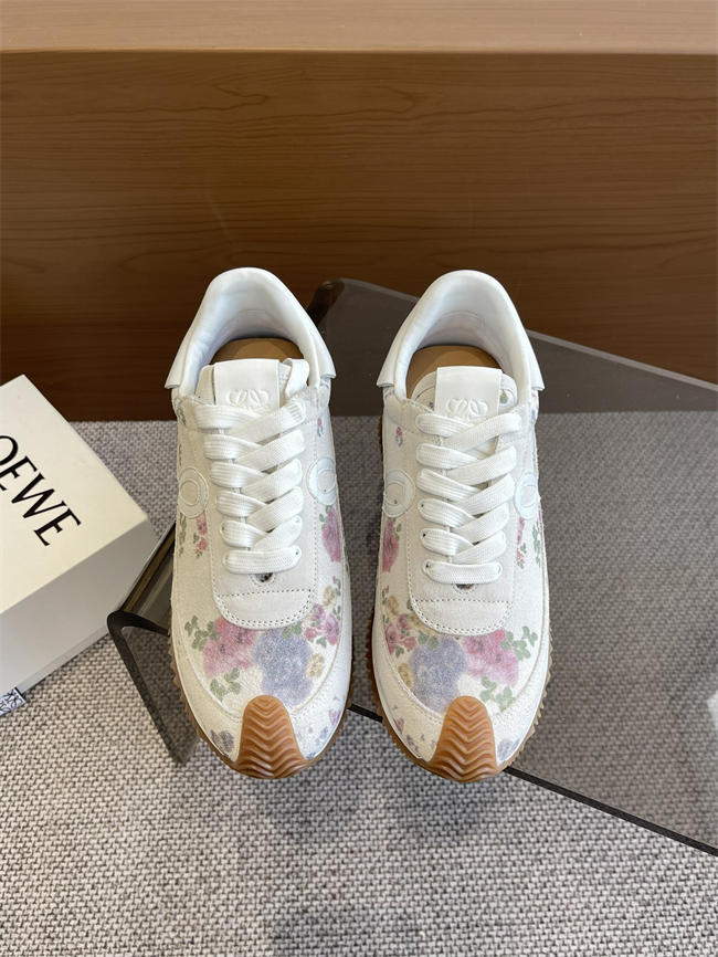 L0ew* Sneaker