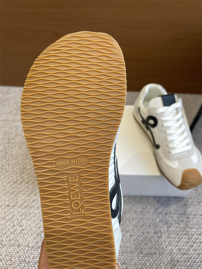 L0ew* Sneaker
