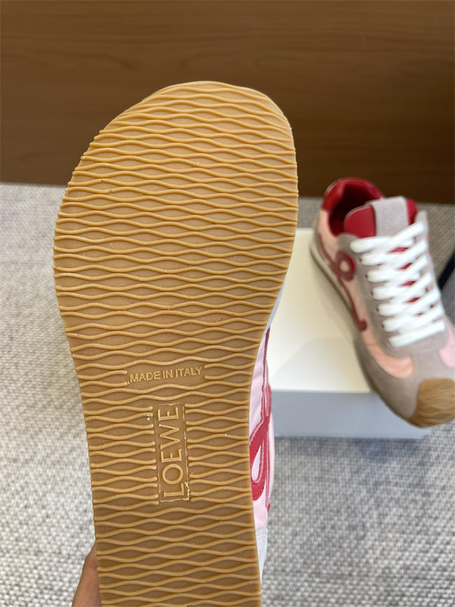 L0ew* Sneaker