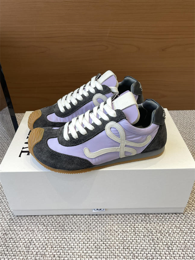 L0ew* Sneaker