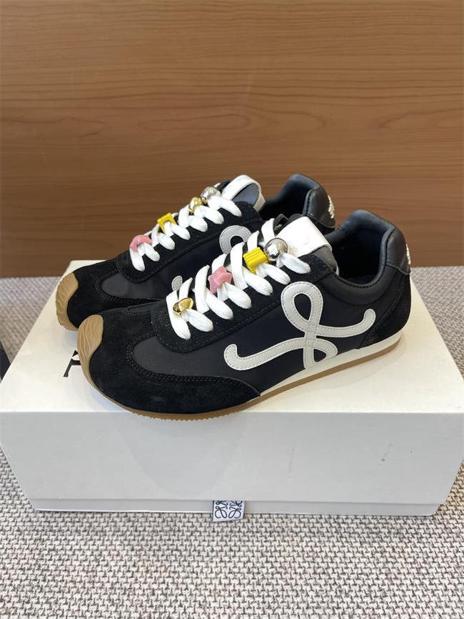 L0ew* Sneaker