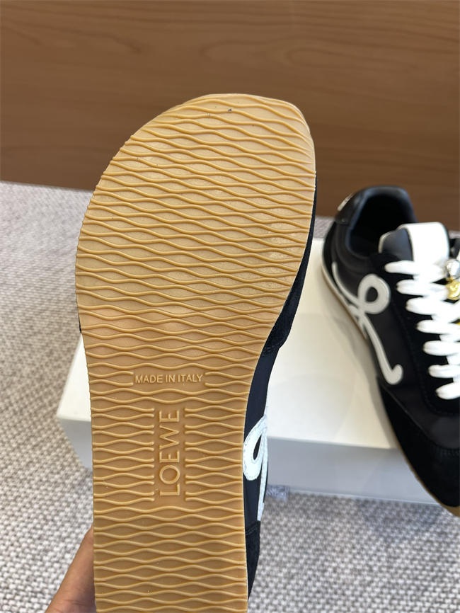 L0ew* Sneaker