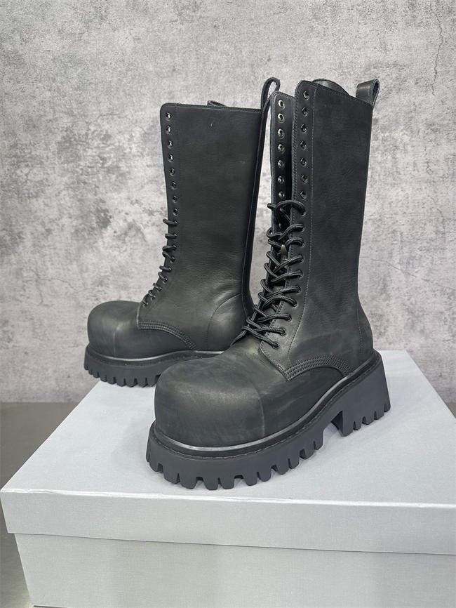 Ba1en*iaga Boot