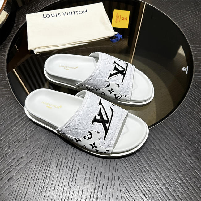 LV1S 044
