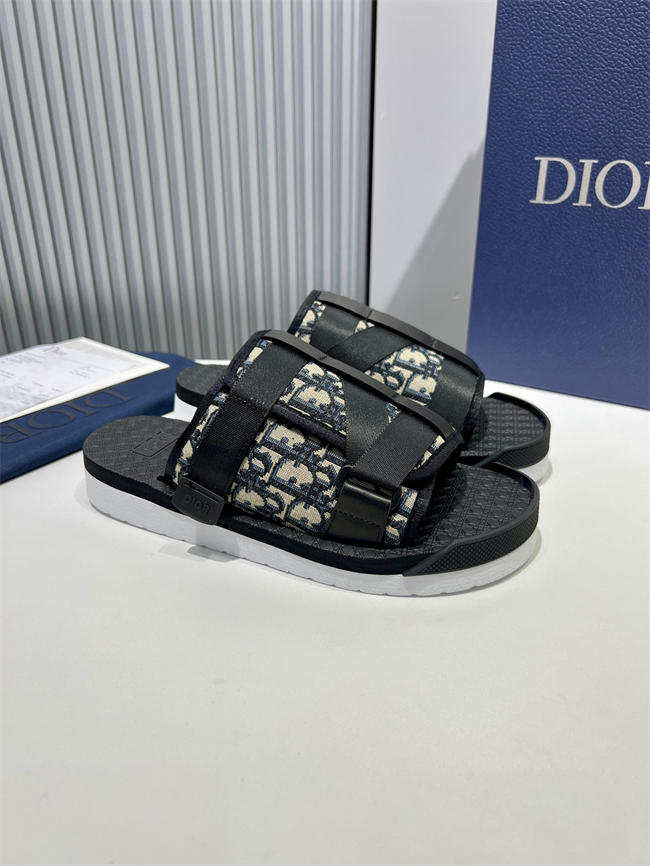Dio Slipper