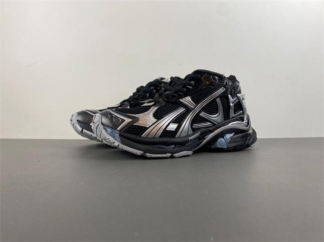 7.5 Ba1en*iaga Runner 772774 W3RNY 0322