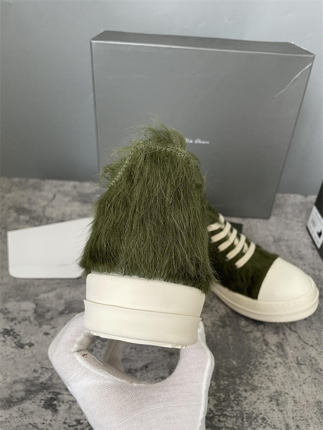 Rick Owens Low Sneaker 32