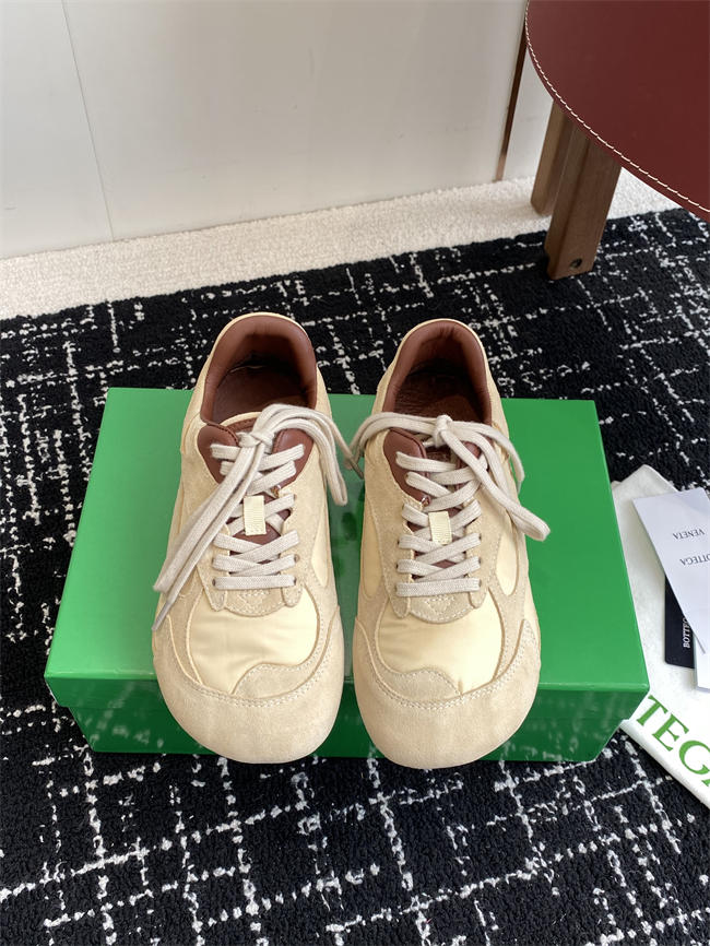 B0tt*ga Ven*ta Orbit Flash Sneaker