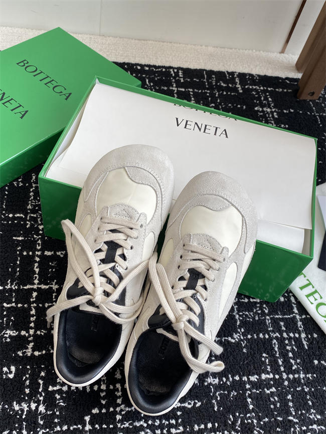 B0tt*ga Ven*ta Orbit Flash Sneaker