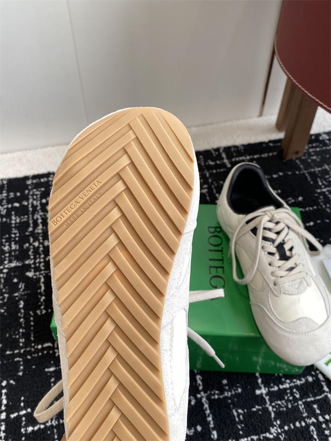 B0tt*ga Ven*ta Orbit Flash Sneaker