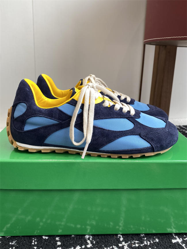 B0tt*ga Ven*ta Orbit Flash Sneaker