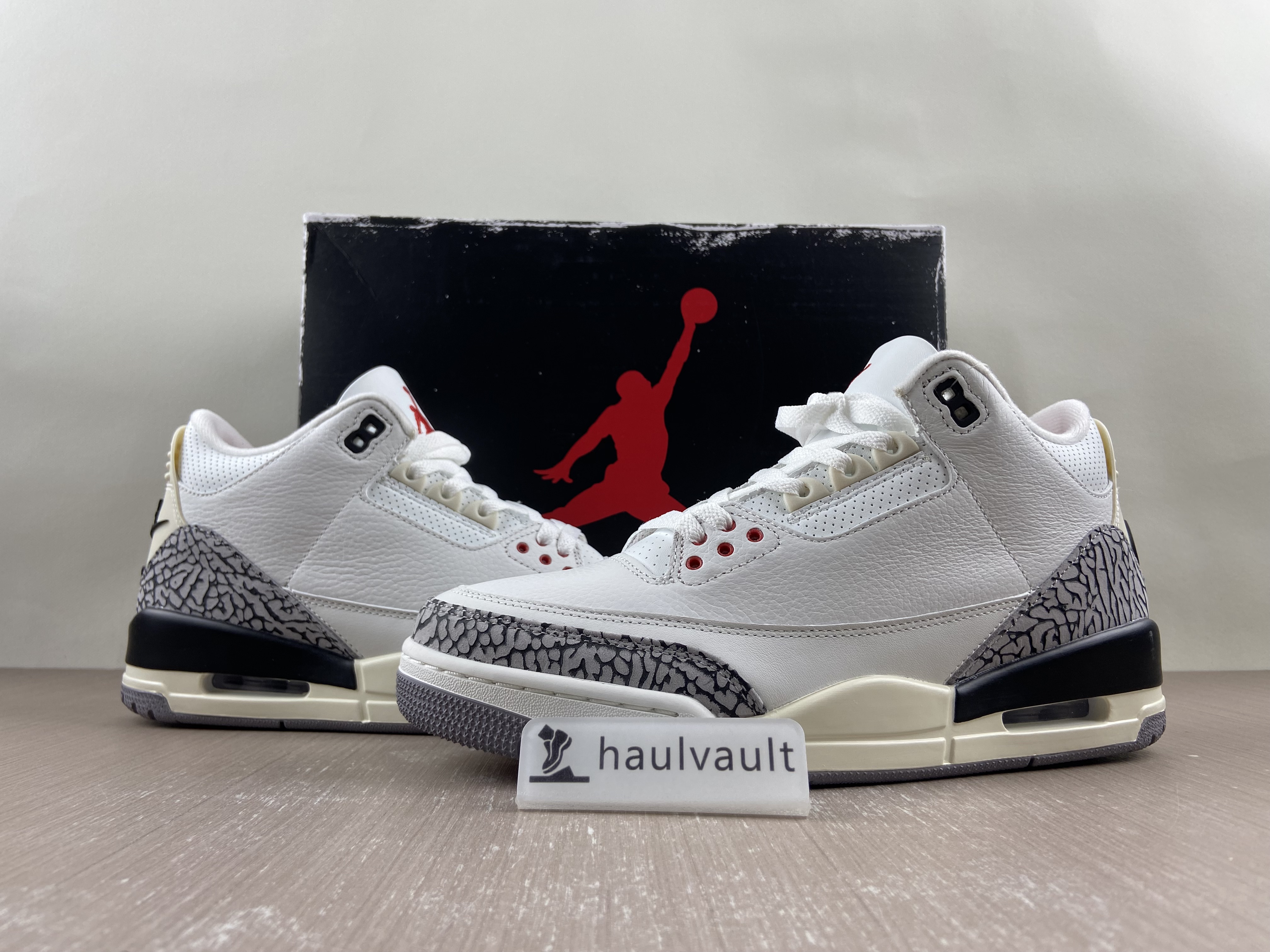Jordan3 New white cement