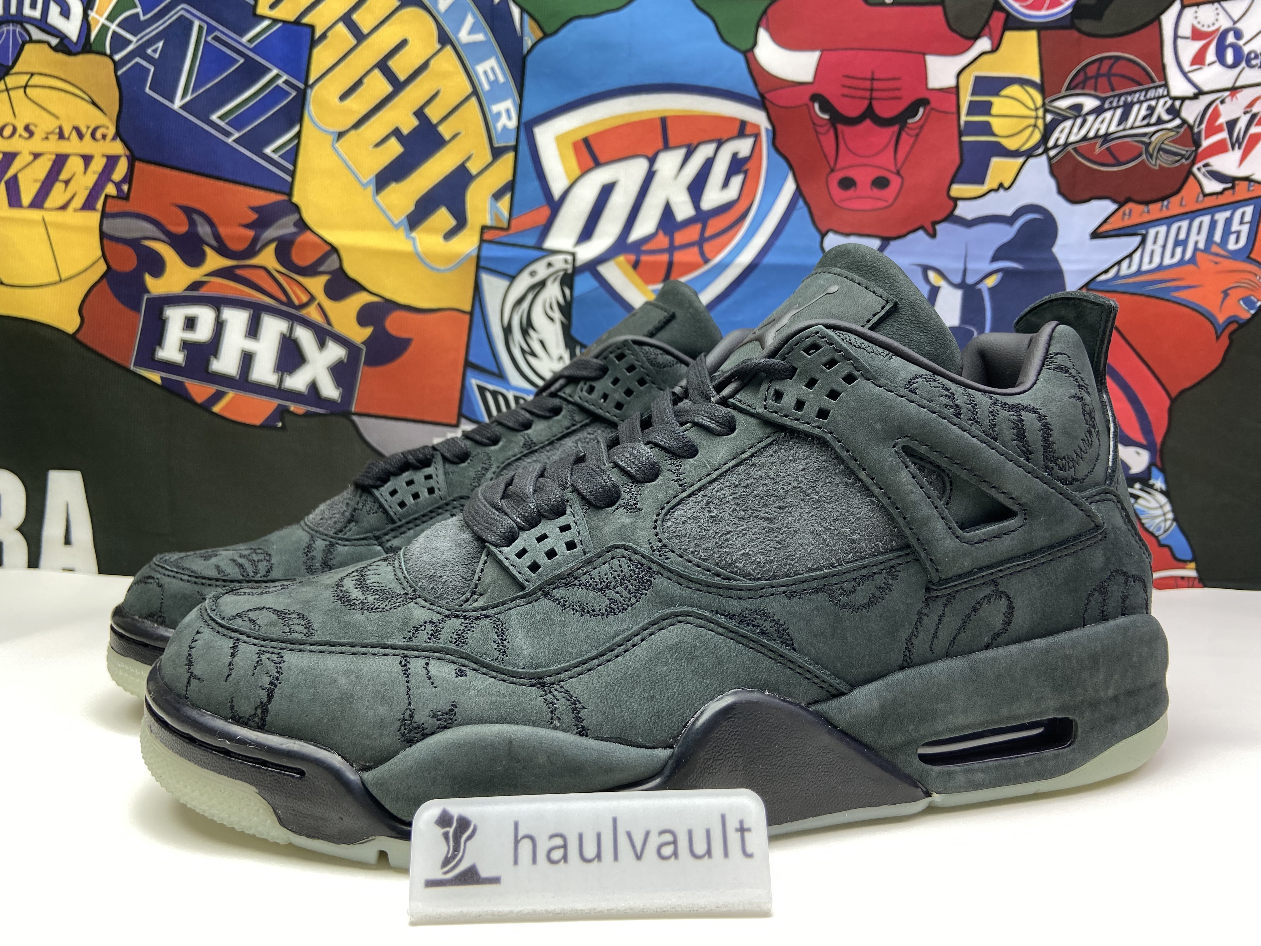Jordan 4 Retro Kaws Black and green deer skin 930155-002