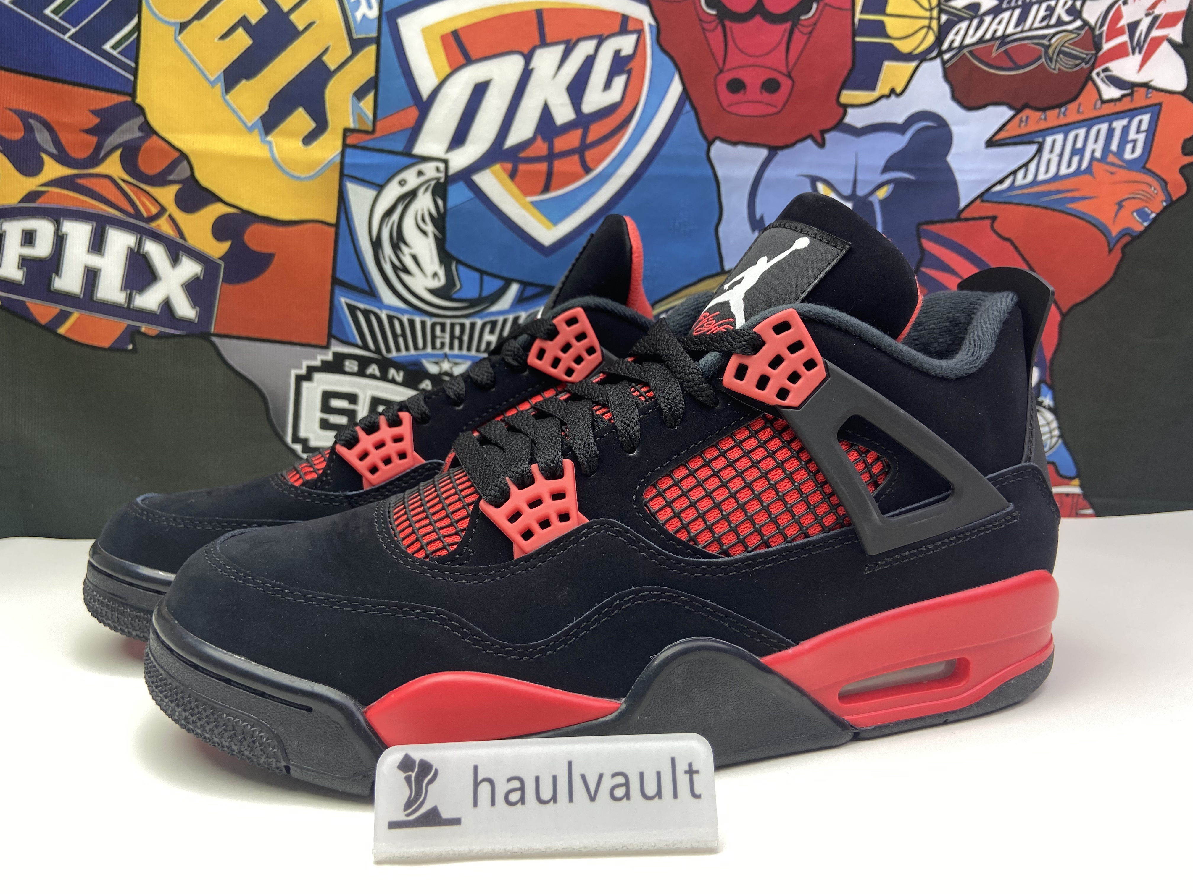 Jordan 4 Retro Red Thunder CT8527-016