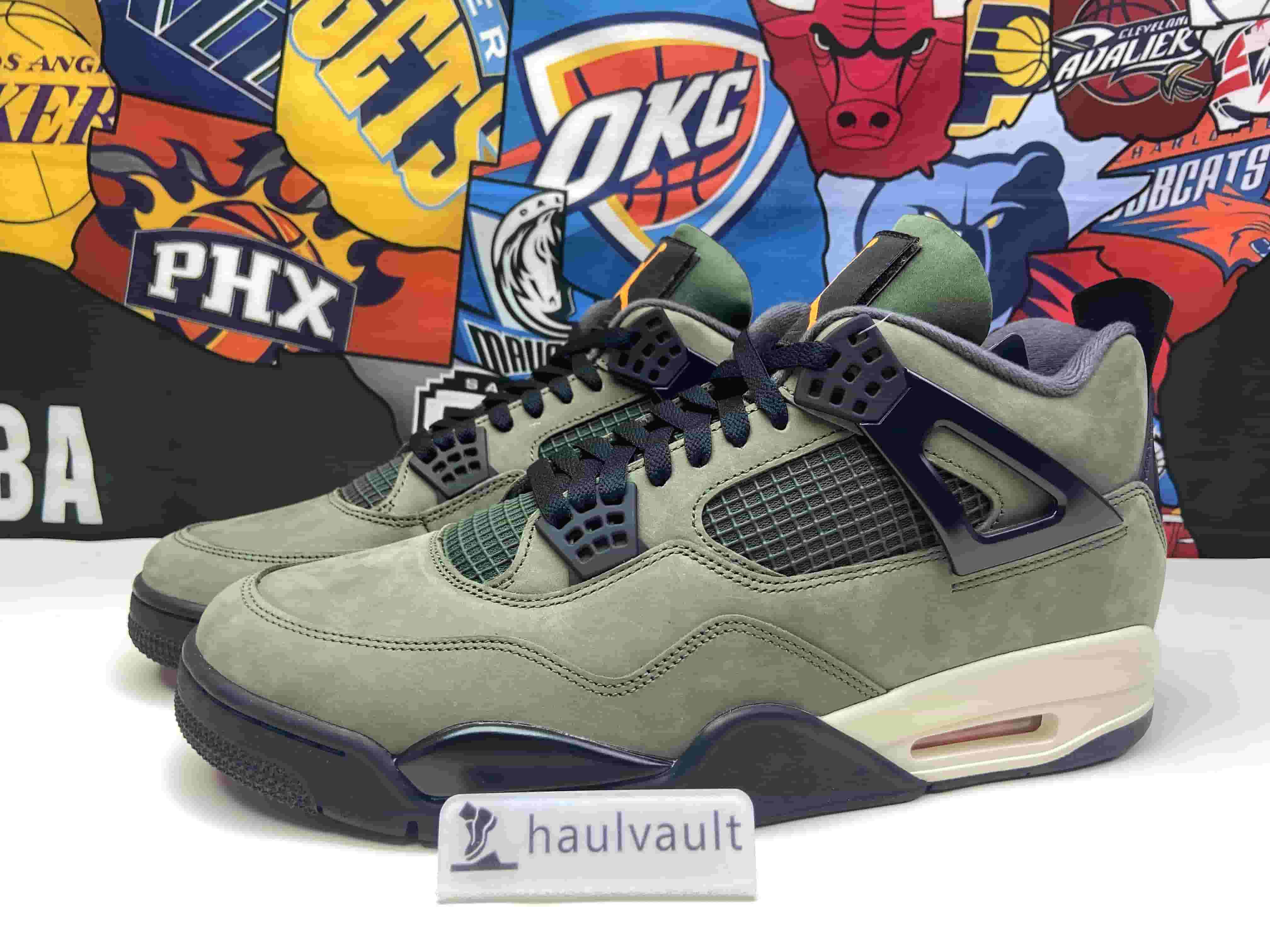 UNDEFEATED x Air Jordan 4 OG IB1519-200
