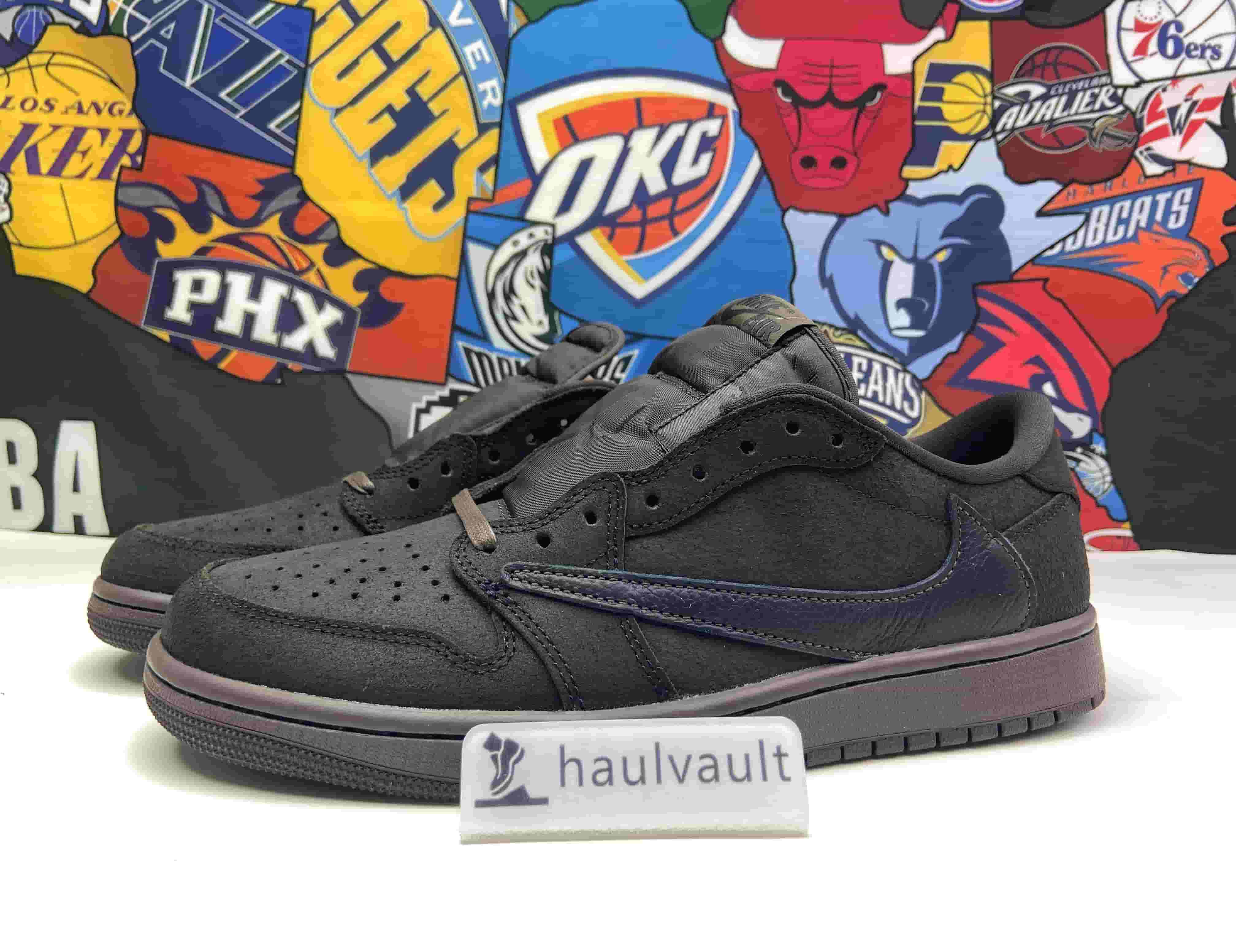 Travis Scott x Air Jordan 1 Low OG DM7866-202
