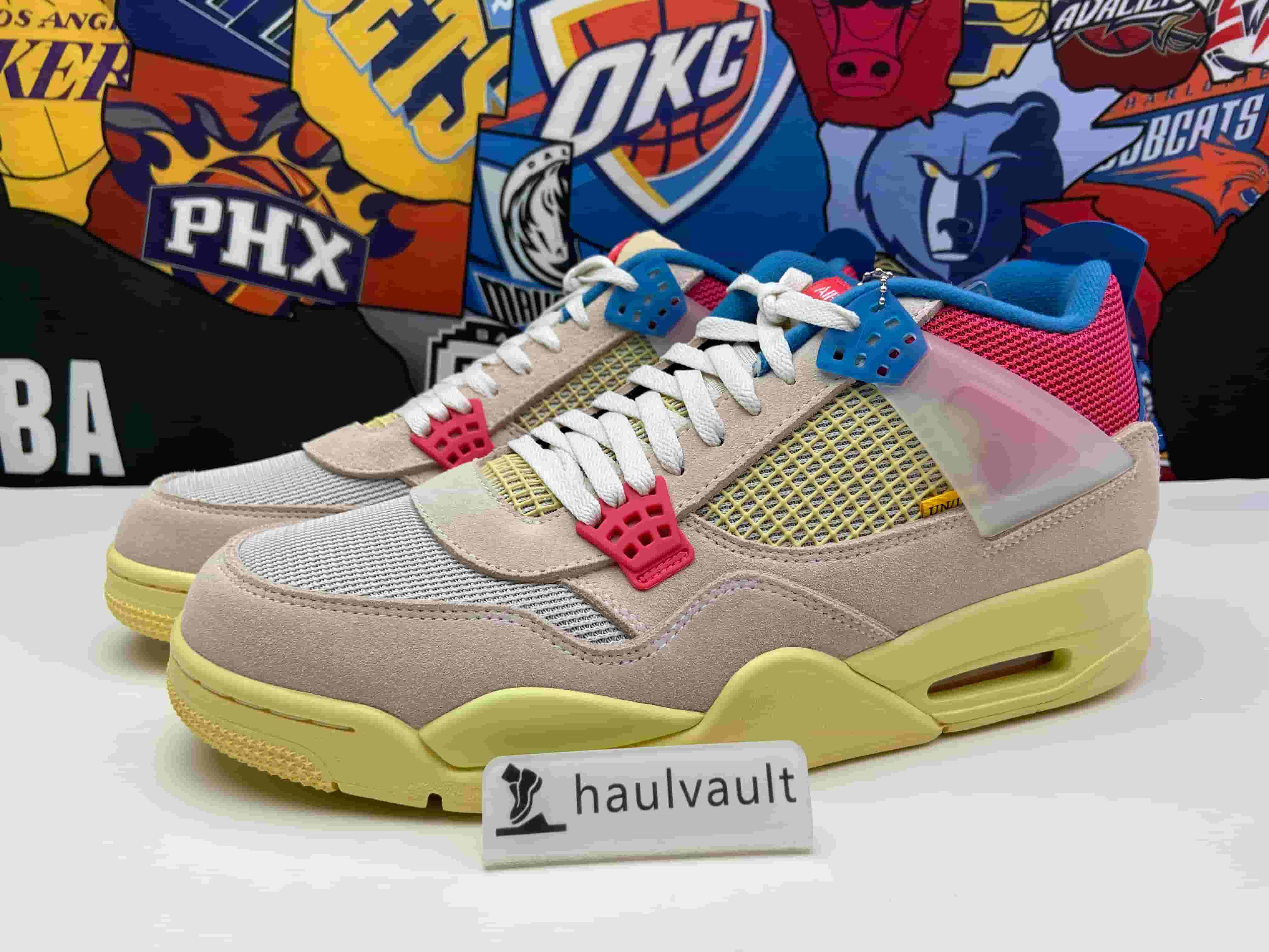 Jordan 4 Retro Union Guava Ice DC9533-800