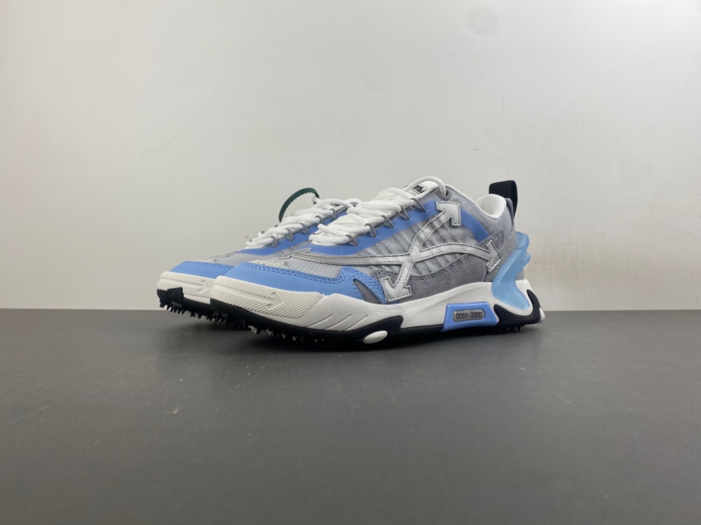 Off-White c/o Virgil Abloh