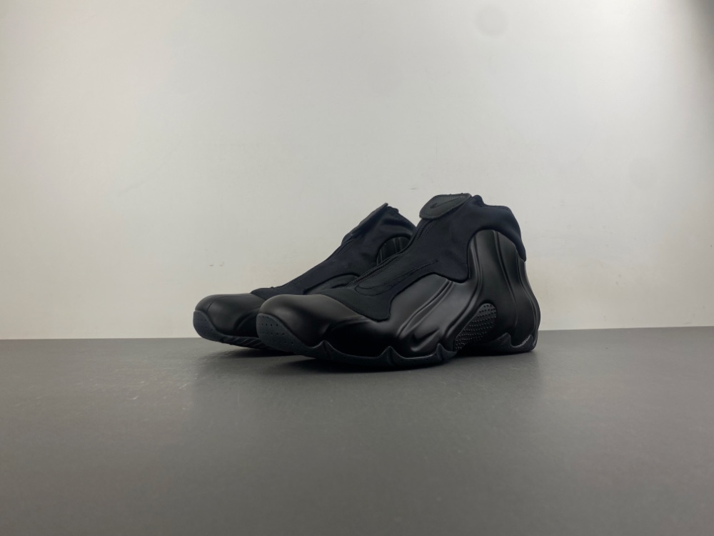 Nike Air Flightposite One “Triple Black” FV5582-001