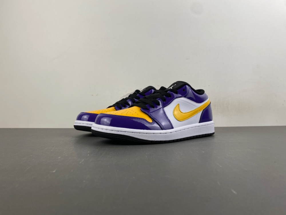 Air Jordan 1 Low 'Lakers' IQ9389-547