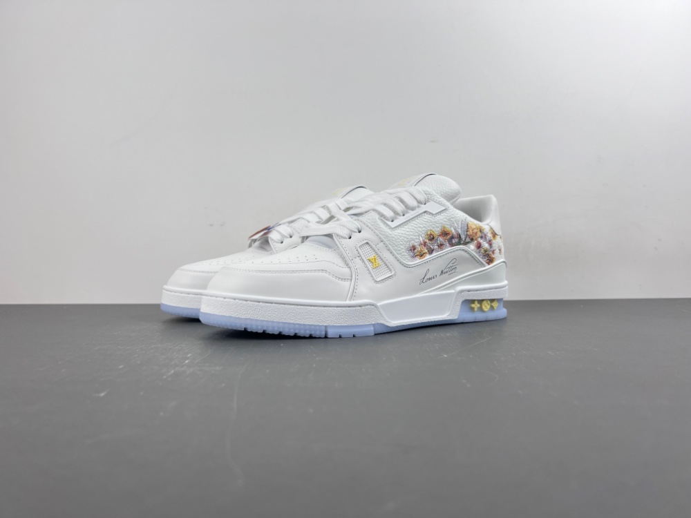 L0vis Vvtt0n LV trainer White embroidery and gold X2-3